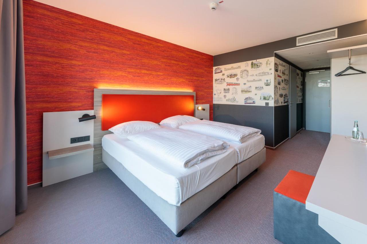 Hotel Am Ruessel Lohfelden Extérieur photo
